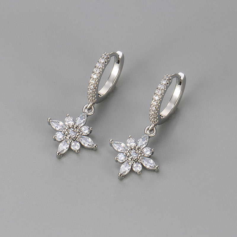 Diamond studded octagonal star ear clasp