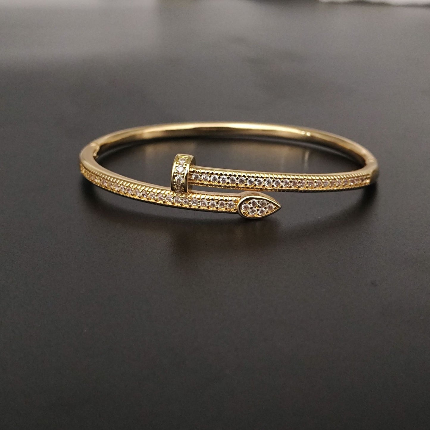 High Version V Gold Classic Full Rhinestone Stud Bracelet with Diamond-Encrusted Ends, Thick 18K Rose Gold Plated, Luxury Couple Bracelet