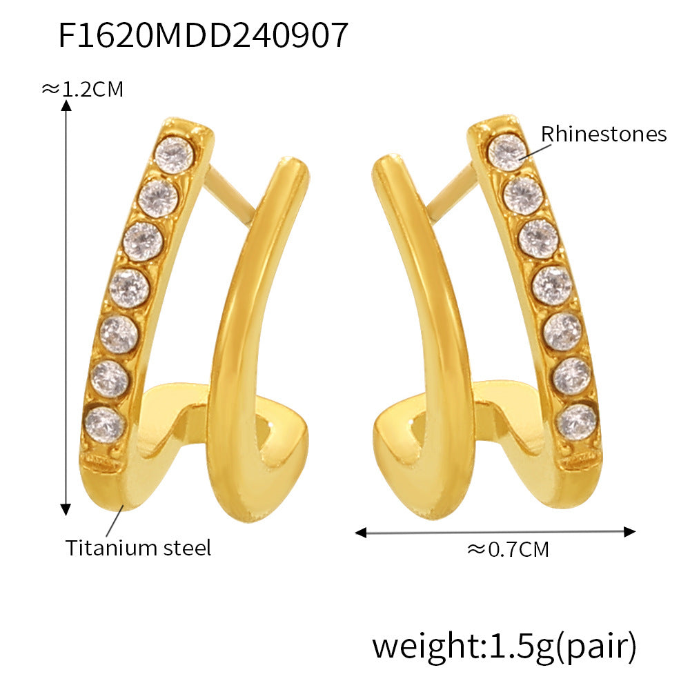Double layered small C-shaped earrings